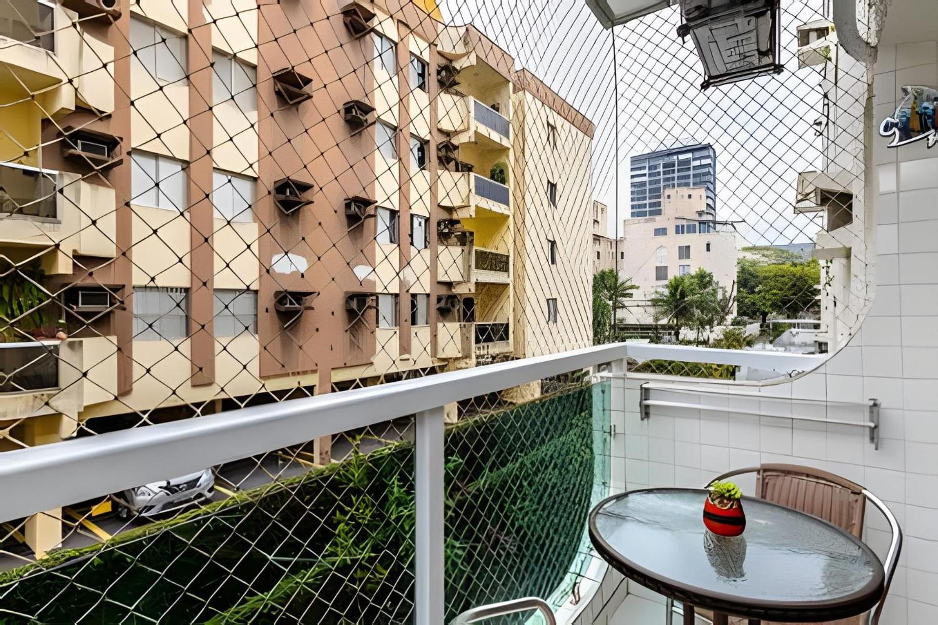 גוארויה Apto Na Enseada Excelente Localizacao, 500M Da Praia, Garagem, Ar Condicionado Portaria 24 Horas מראה חיצוני תמונה